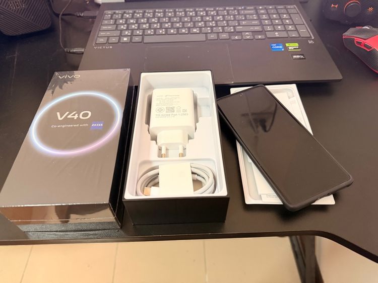 อื่นๆ 256 GB VIVO V40 256G