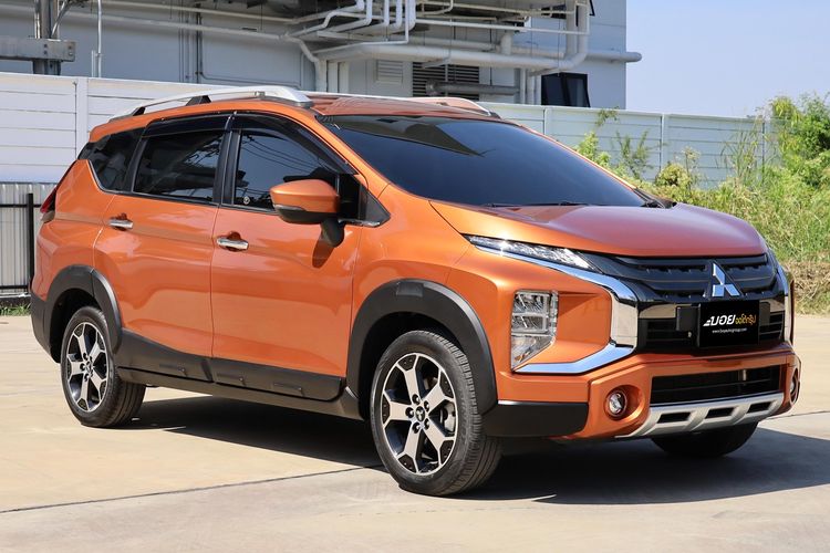 Mitsubishi Xpander Cross 2020 1.5 Utility-car เบนซิน ไม่ติดแก๊ส เกียร์อัตโนมัติ ส้ม รูปที่ 3