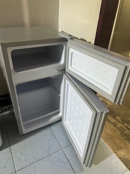 ตู้เย็น ตู้เย็นขนาดเล็ก  ความจุ 4.9Q รูปที่ 2