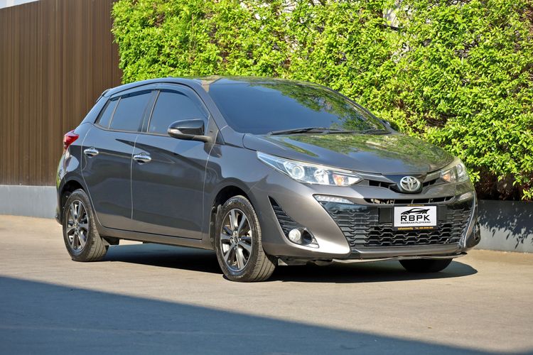 Toyota Yaris 2018 1.5 G Sedan เบนซิน ไม่ติดแก๊ส เกียร์อัตโนมัติ เทา รูปที่ 4