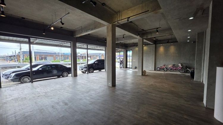 ให้เช่าตึก 4 คูหา 4 ชั้น พื้นที่ใช้สอย 820 ตร.ม. เนื้อที่106ตร.วา รูปที่ 2