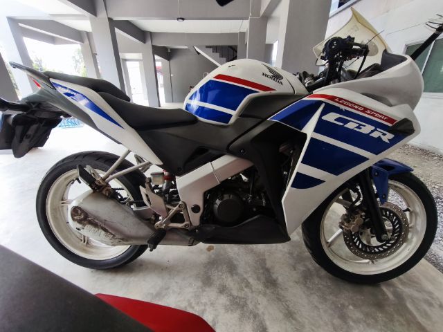CBR150R สภาพดี เอกสารครบ รูปที่ 2