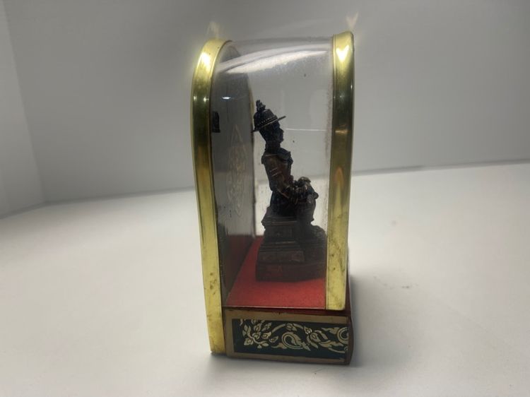 รูปหล่อองค์พระเจ้าตากสิน รูปที่ 3