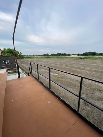 ตกแต่งครบ 2015 ขาย ทาวน์โฮม 2 ชั้นสไตล์บ้านแฝดหลังมุมวิวทุ่งนาฟิลบ้านพักตากอากาศเฟอร์ครบพร้อมหิ้วกระเป๋า มีระเบียงหน้าบ้านไว้จิบกาแฟยามเช้า รูปที่ 2