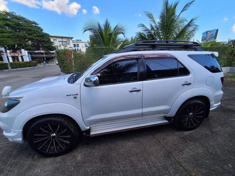 Toyota Fortuner 2007 3.0 V 4WD Utility-car ดีเซล เกียร์อัตโนมัติ ขาว รูปที่ 4