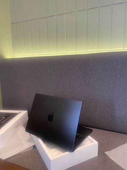 MacBook Pro chip apple m3 pro 14 inch รูปที่ 3