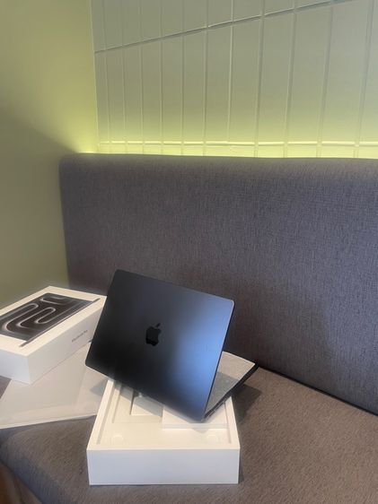 MacBook Pro chip apple m3 pro 14 inch รูปที่ 2