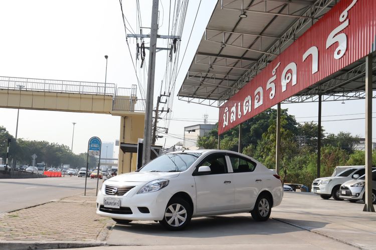 Nissan Almera 2012 1.2 E Sedan เบนซิน ไม่ติดแก๊ส เกียร์อัตโนมัติ ขาว รูปที่ 2
