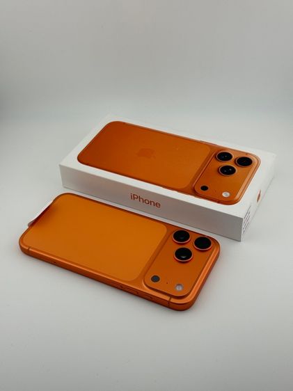 256 GB iPhone 17 ProMax 256GB อายุ 7วัน รอบชาท0