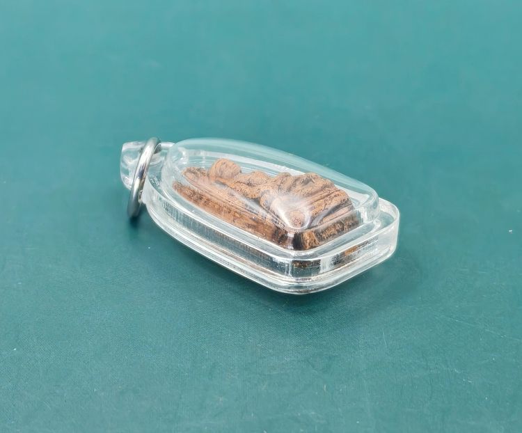 พระรอด กรุมหาวัน รูปที่ 6