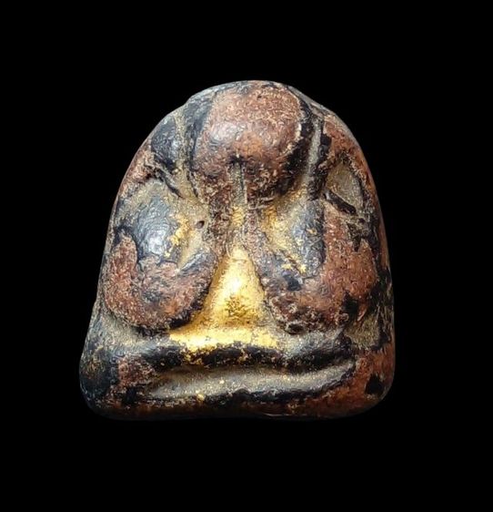 พระปิดตา เนื้อผงคลุกรัก