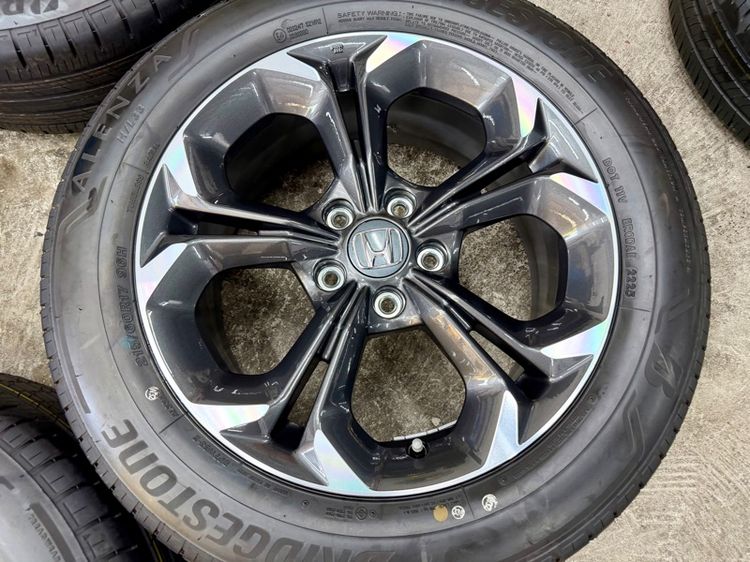 ล้อแม็ก HONDA HRV ขอบ 17” ถอดป้ายแดง ยาง BRIDGESTONE 215-60R17 ปี 25 สีเส้นตุ่มหน้ายางยังอยู่ครบ รูปที่ 6
