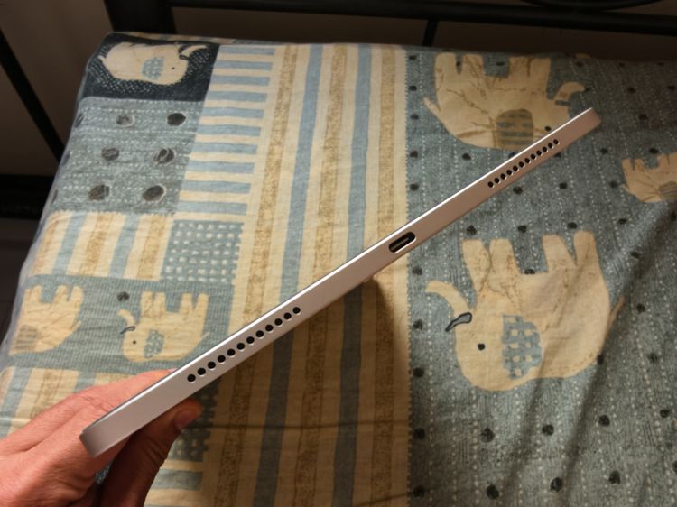 ขาย iPad Air M3 11" Wi-Fi 128GB. มือสองสภาพสวย ราคา 14500 บาท ต่อรองได้ รูปที่ 6