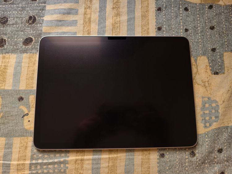 ขาย iPad Air M3 11" Wi-Fi 128GB. มือสองสภาพสวย ราคา 14500 บาท ต่อรองได้