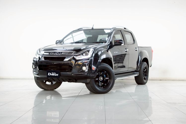 รถ Isuzu D-MAX 3.0 V-Cross Z 4WD สี ดำ