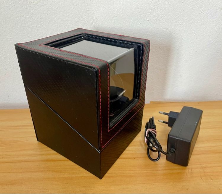 กล่องหมุนนาฬิกา 1 เรือนหนัง PU หนังคลาสสิก กล่อหรือเป็นเครื่องหมุนนาฬิกาใช้ถ่าน3Aก็ได้ ราคา 260 บาท รวมส่ง รูปที่ 3