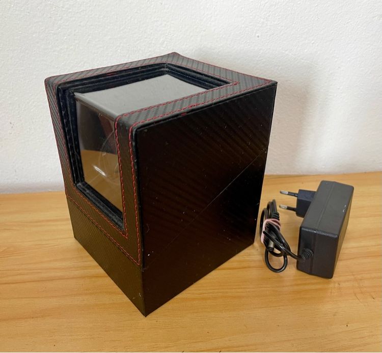 กล่องหมุนนาฬิกา 1 เรือนหนัง PU หนังคลาสสิก กล่อหรือเป็นเครื่องหมุนนาฬิกาใช้ถ่าน3Aก็ได้ ราคา 260 บาท รวมส่ง รูปที่ 2