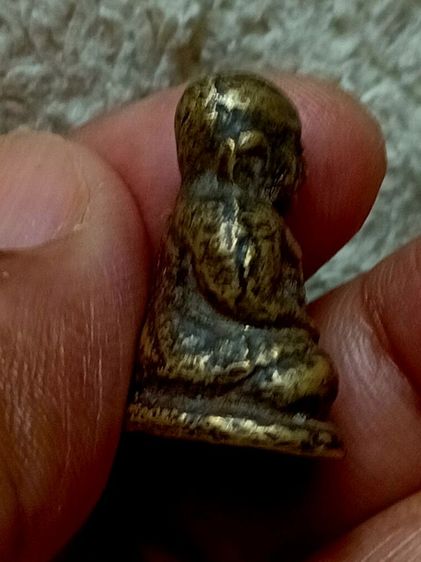 รูปหล่อหลวงพ่อเงินปี28 รุ่นปืนแตก รูปที่ 9