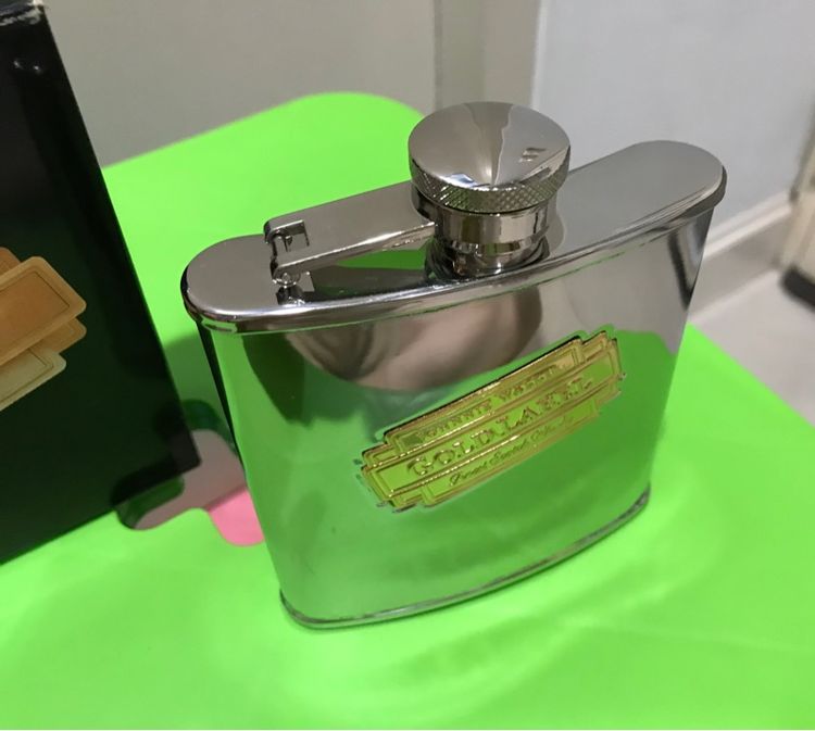 ขวดสแตนเลส JW สลากทอง รูปที่ 4