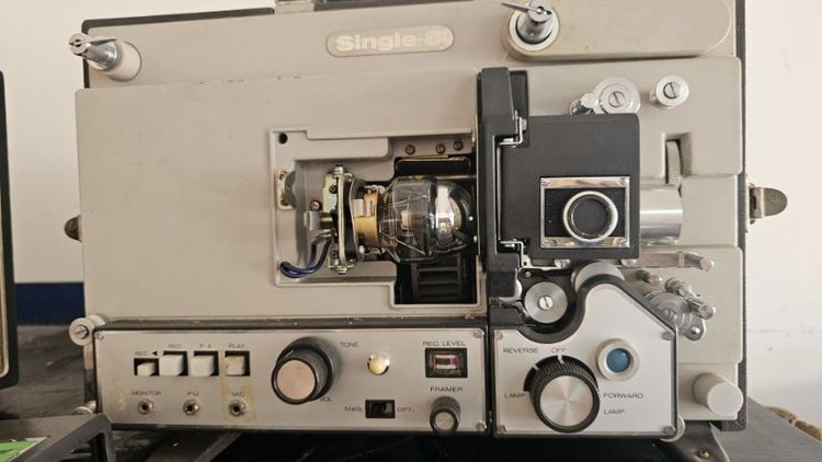 เครื่องฉายหนังวินเทจ 8 mm รูปที่ 6