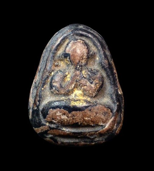 พระปิดตา เนื้อผงคลุกรัก