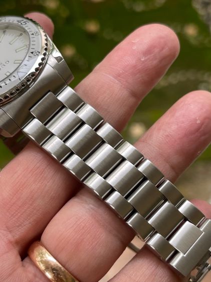 GUCCI Dive 40 mm White Dial Women's Quartz Watch YA136302 รูปที่ 10