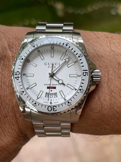 GUCCI Dive 40 mm White Dial Women's Quartz Watch YA136302 รูปที่ 12