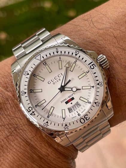 GUCCI Dive 40 mm White Dial Women's Quartz Watch YA136302 รูปที่ 17