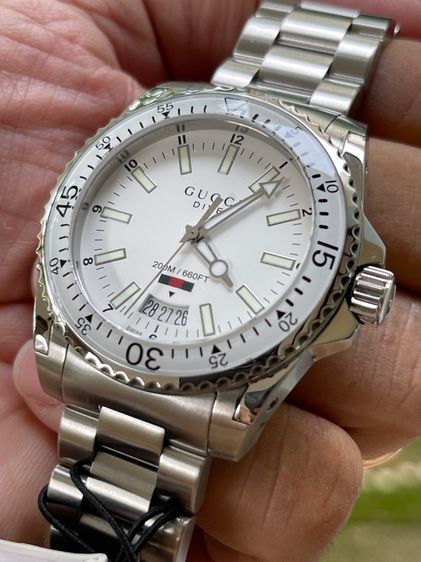 GUCCI Dive 40 mm White Dial Women's Quartz Watch YA136302 รูปที่ 9