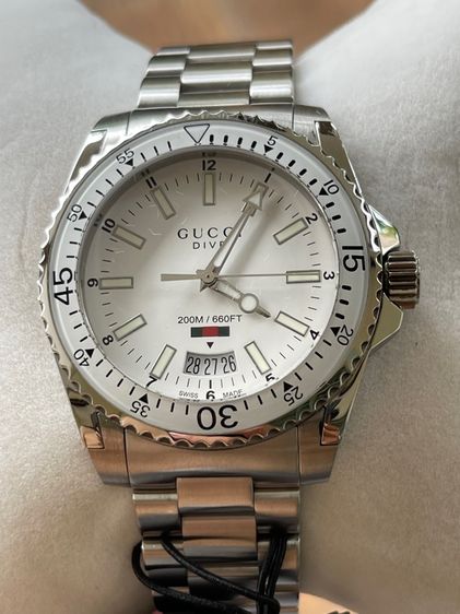 ขาว GUCCI Dive 40 mm White Dial Women's Quartz Watch YA136302