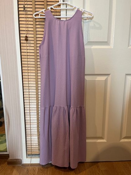 เดรสสีม่วง