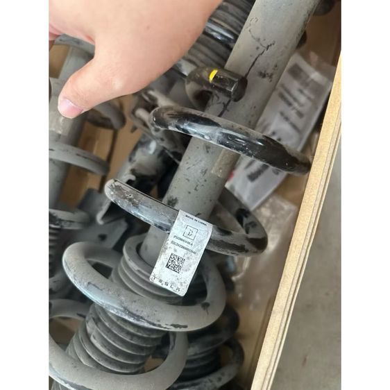 โช๊คเทสล่า tesla model Y