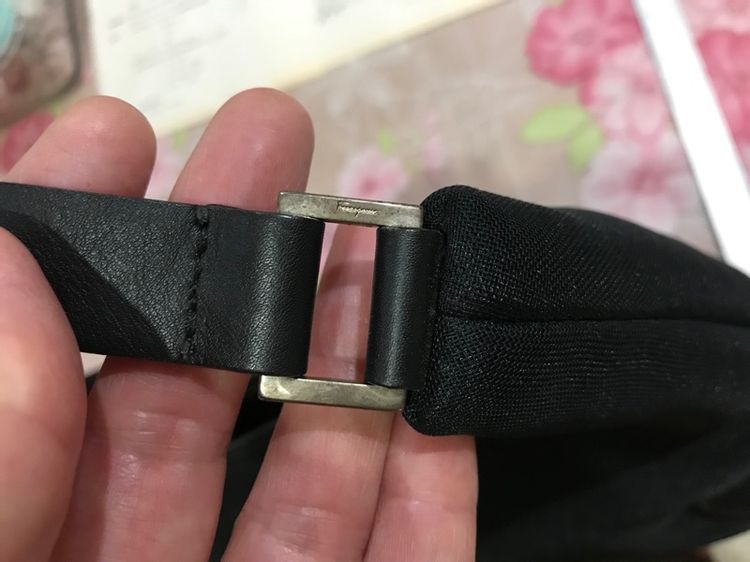 Ferragamo ของแท้ กระเป๋าสะพาย คล้องไหล่ได้ สภาพดี รูปที่ 18