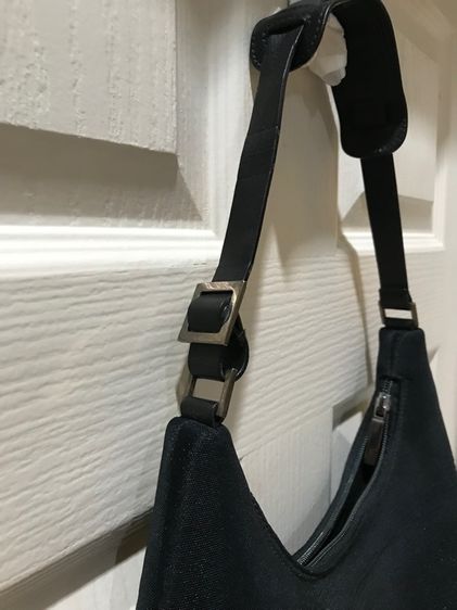 Ferragamo ของแท้ กระเป๋าสะพาย คล้องไหล่ได้ สภาพดี รูปที่ 7