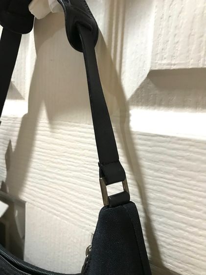 Ferragamo ของแท้ กระเป๋าสะพาย คล้องไหล่ได้ สภาพดี รูปที่ 8