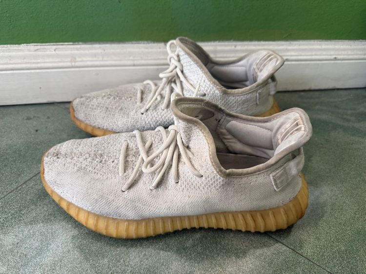 Adidas YEEZY 350 10.5USมือสอง