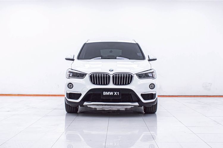 BMW X1 2019 2.0 sDrive18d xLine Utility-car ดีเซล ไม่ติดแก๊ส เกียร์อัตโนมัติ ขาว รูปที่ 4