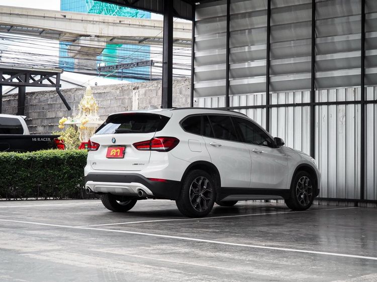 BMW X1 2023 2.0 sDrive20d xLine Utility-car ดีเซล ไม่ติดแก๊ส เกียร์อัตโนมัติ ขาว รูปที่ 4