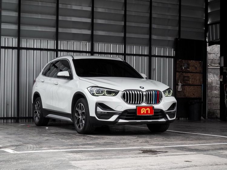 BMW X1 2023 2.0 sDrive20d xLine Utility-car ดีเซล ไม่ติดแก๊ส เกียร์อัตโนมัติ ขาว รูปที่ 3