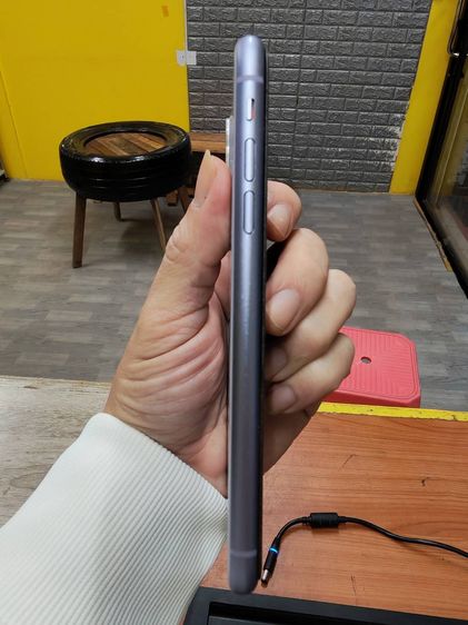 iPhone 11 64 GB เครื่องศูนย์ไทย สวยๆ ใช้เองไม่เล่นเกม รูปที่ 6