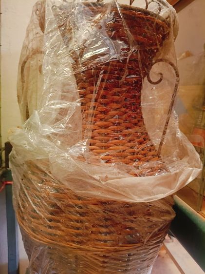 แจกันหวายทรงสูง งานเก่าวินเทจ โครงเหล็ก สานแน่น รูปที่ 8