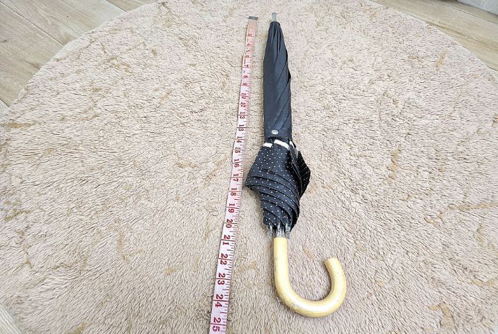 ร่มคัดโกดังญี่ปุ่น แบรนด์ Ungaro จาก paris🇨🇵 กันยูวี ตำหนิด้ามถลอกเล็กน้อย ไม่มีผลต่อการใช้งาน รูปที่ 8