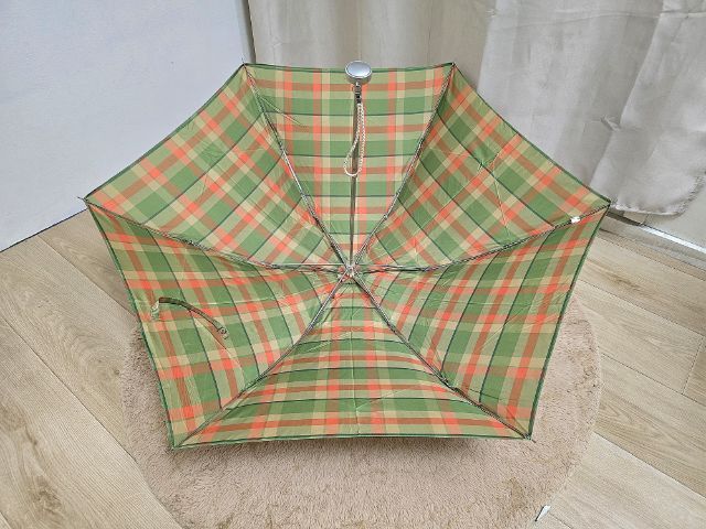 ร่มคัดโกดังญี่ปุ่น ลายสก็อตส้มอมเขียว🍊🍃 ใหม่ไม่ตำหนิ รูปที่ 3