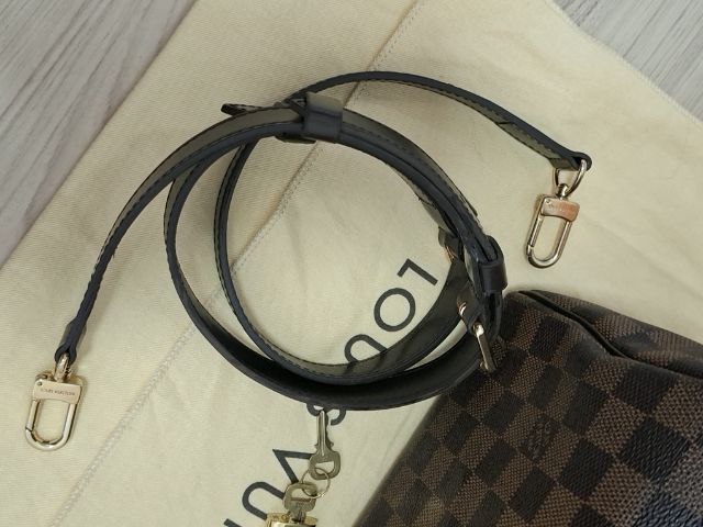 ส่งต่อของใช้ส่วนตัว lv speedy15 แท้💯 รูปที่ 10