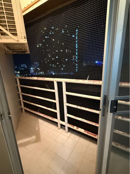 มีบางส่วน สร้างเสร็จก่อน 2010 คอนโดมิเนียม รูปที่ 3