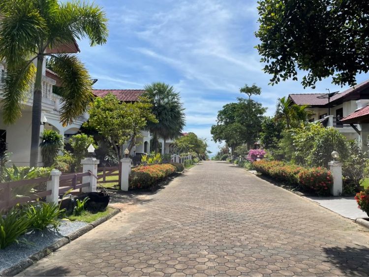 ตกแต่งครบ ใช่ บ้านติดทะเล รูปที่ 2