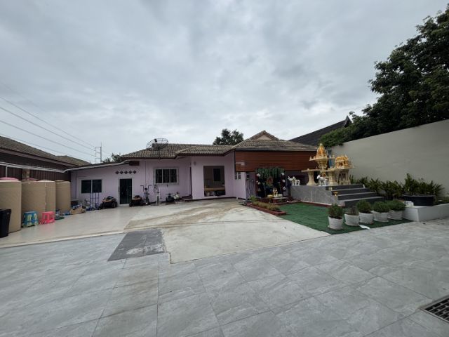 บ้านเดี่ยวพร้อมเฟอร์นิเจอร์ตกแต่ง