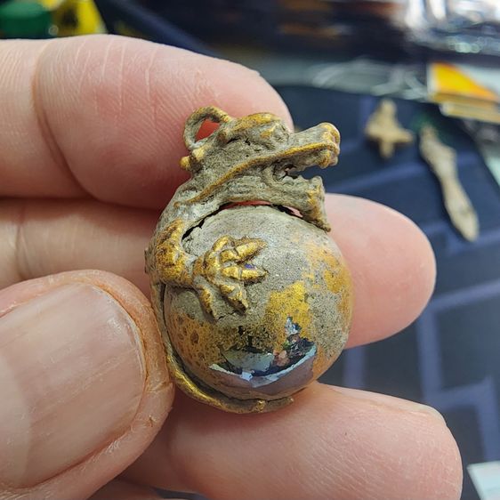 จี้แก้วมังกร เนื้อชินทอง กรุลําพูน ส่งฟรีทั่วประเทศ