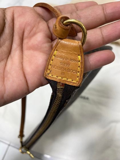 Louis Vuitton Pochette Accessoires Monogram (รุ่นหนังสั้น ปี 1999) รูปที่ 6