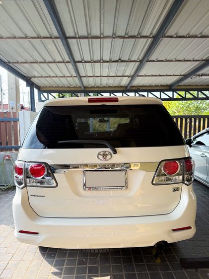 Toyota Fortuner 2014 2.5 V Utility-car ดีเซล ไม่ติดแก๊ส เกียร์อัตโนมัติ ขาว รูปที่ 3